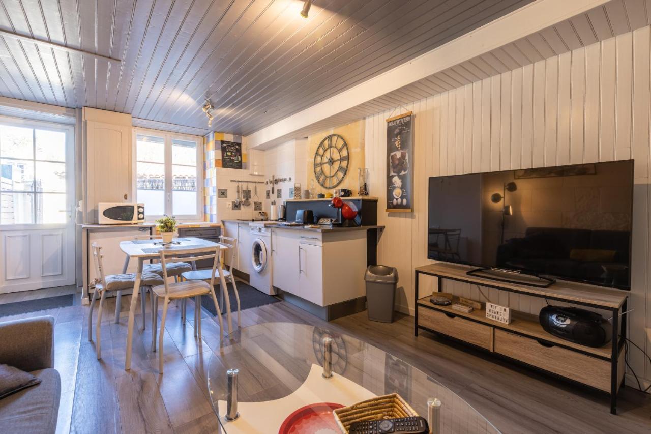 Cozy Cozy Apartment Jonzac Exterior foto